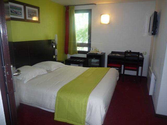 Kyriad Montlucon - Saint Victor Room photo